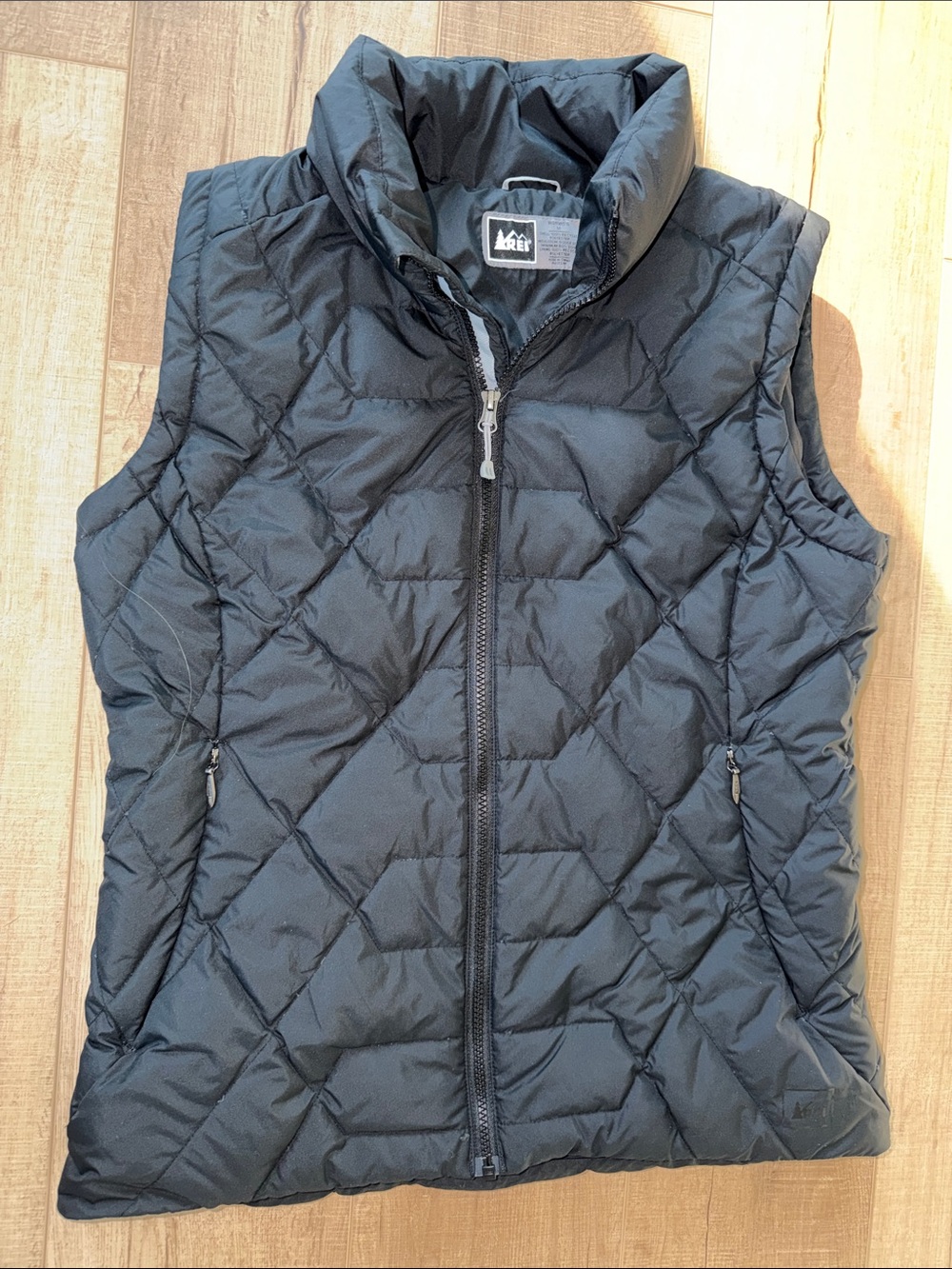 REI Women’s Down Black Vest-MED